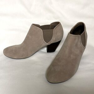 Vaneli Beige Suede Ankle Boots with Wooden Heel, size 7 women